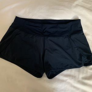 LULU lemon size 10 shorts